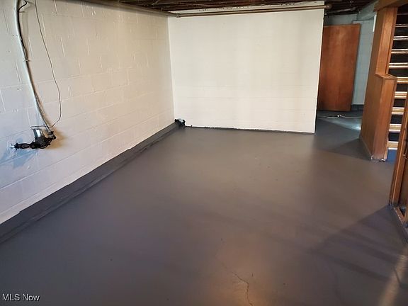 5th image of 3858 Frederick St