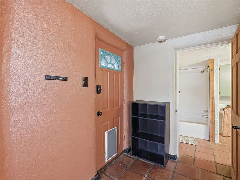 1506 Edith Boulevard Ne Casita #1 — Photo 15