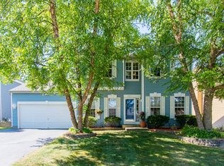2067 Norwich Dr, Bartlett, IL 60103