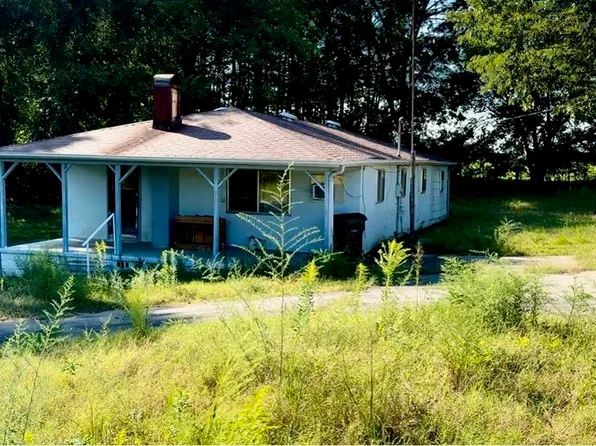 325 Allen Loop, Tuscumbia, AL 35674