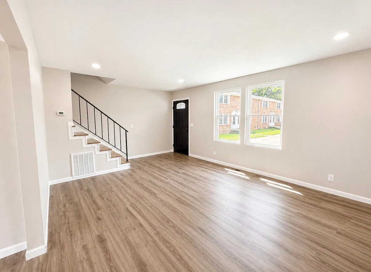Spacious 3 Bed, 1.5 Bath Single Unit in Nashville - $1800/mo — Photo 2