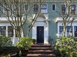 1516 E Howe St, Seattle, WA 98112