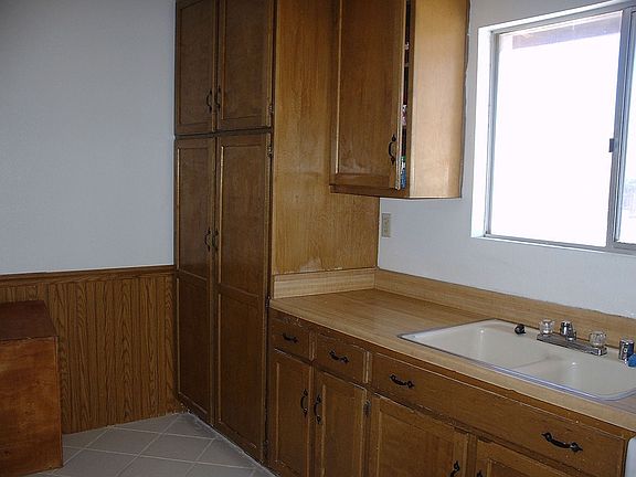 Beautiful desert/mountain view from the window.