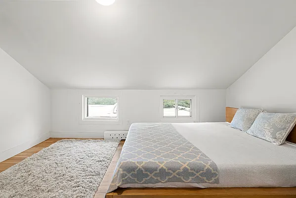 Sold by Nest Seekers International | media 17