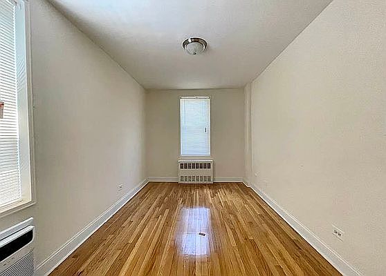 4th image of 16201 Highland Ave #6S