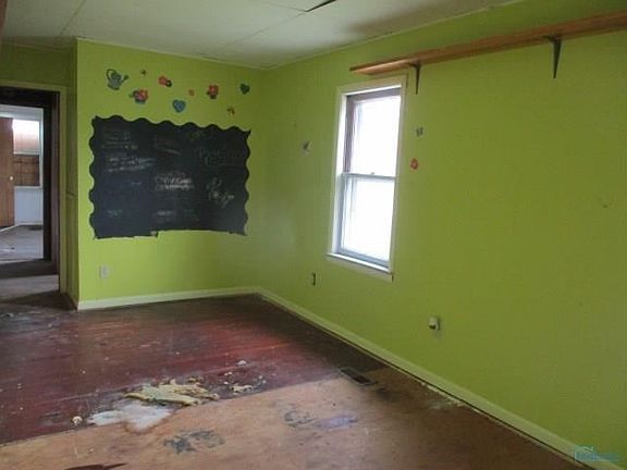 5th image of 1501 Milroy Ave