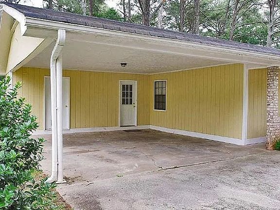 2nd image of 103 Springwood Valley Rd