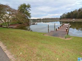 75 Mohawk Trl, Ohatchee, AL 36271