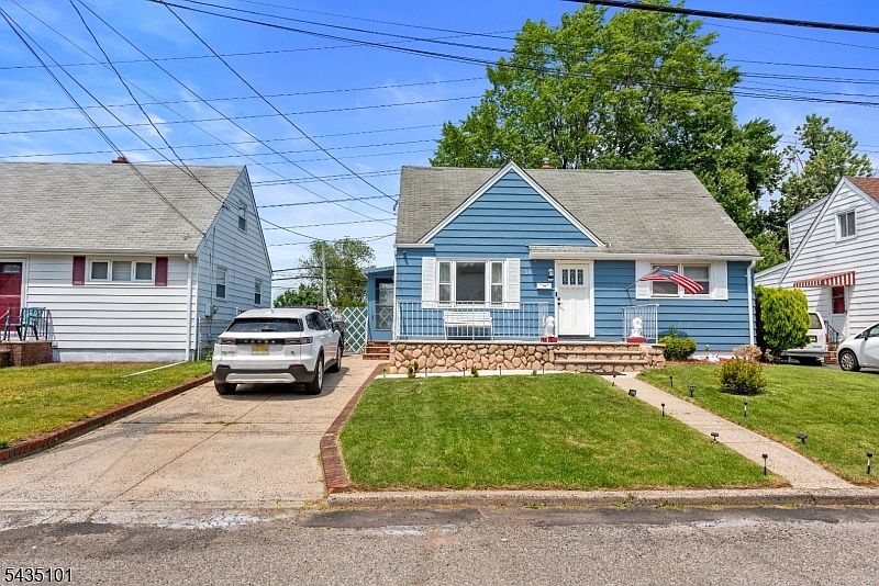1st image of 54 Sycamore Dr