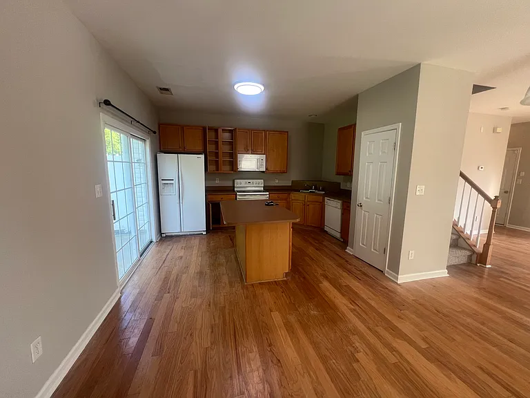 12421 Stratfield Place Cir — Photo 8