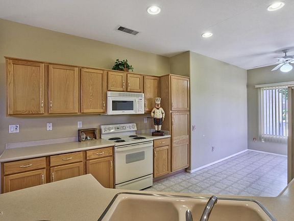 2nd image of 15727 W Arrowhead Dr