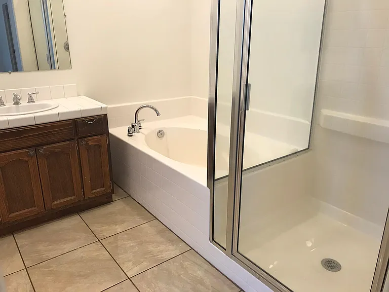 612 W Pillsbury St #102 — Photo 13