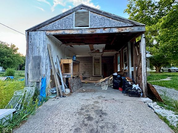 3rd image of 456 S Grant St