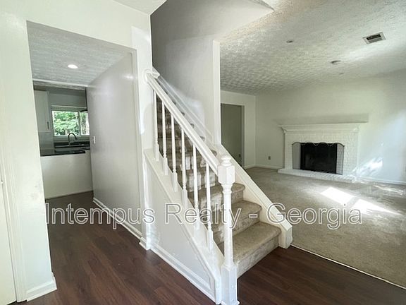 3rd image of 10440 Virginia Pine Ln