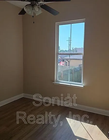 3931 Hamilton St — Photo 5
