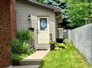 1200 Hamilton Rd E #B, London, ON N5W1A9