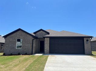 118 E Sunbelt Ct, Mayflower, AR 72106