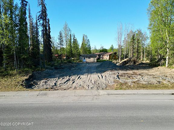 2nd image of 325 S Kobuk St