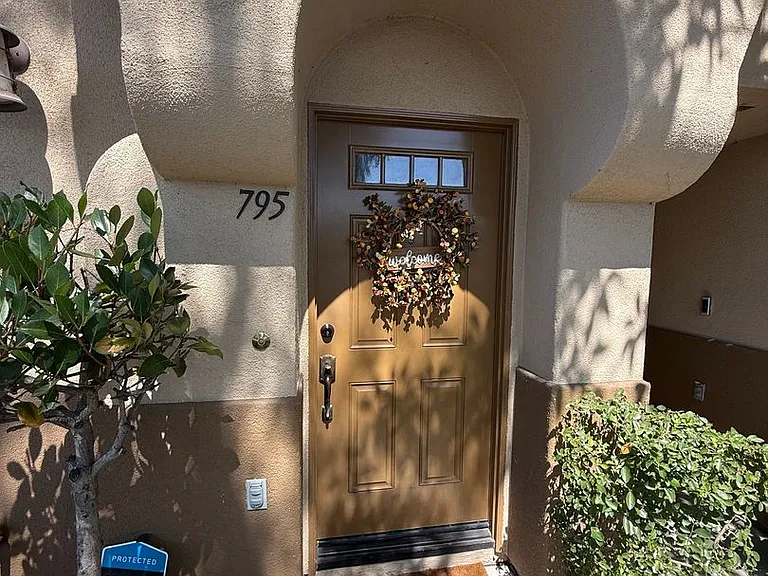795 Caminito Valiente — Photo 1