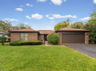 220 Park Ln, Deerfield, IL 60015