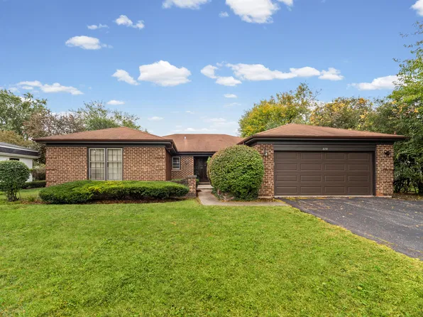 220 Park Ln, Deerfield, IL 60015