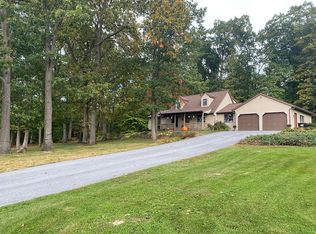 34 Stricklerstown Loop Rd, Newmanstown, PA 17073