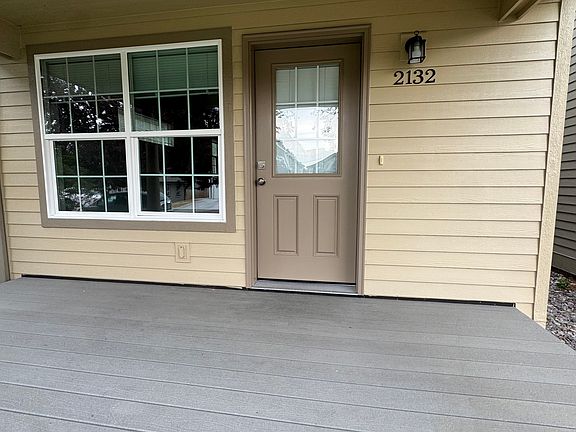 2nd image of 2132 W Sussex Ave