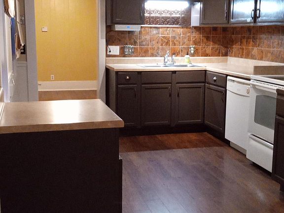 Kitchen: 1