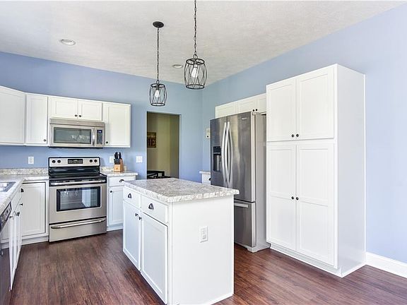 4th image of 1346 Sageberry Dr