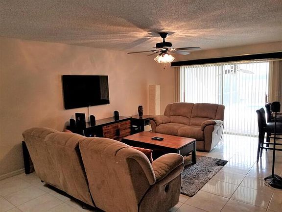5th image of 2558 W Brook Ln