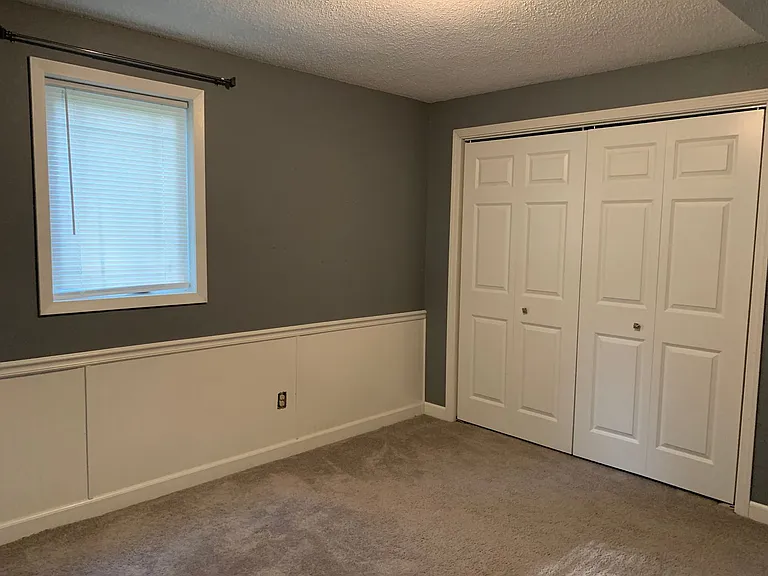 570 Roberts St SW — Photo 25