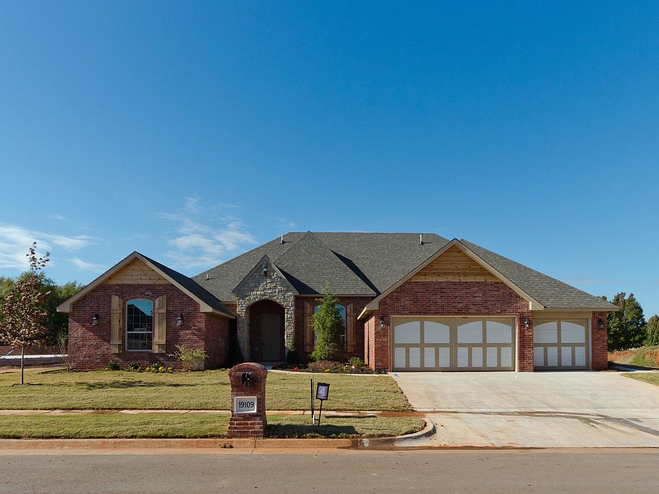 1st image of 19109 Chestnut Oak Dr
