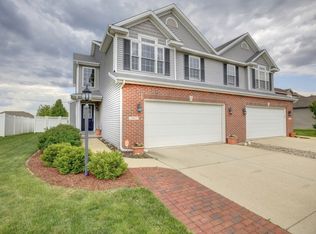3902 Summer Sage Ct, Champaign, IL 61822