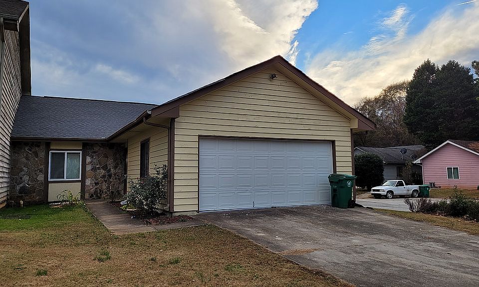 1st image of 5902 Trent Jones Way
