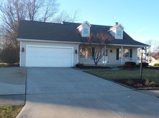 9740 Woodhurst Dr, Strongsville, OH
