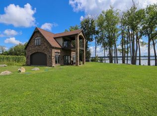 57 Dumont Rd, Champlain, NY 12919