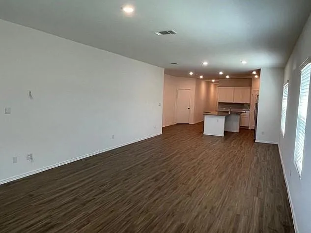 Building Photo - 1705 Woolsey Way