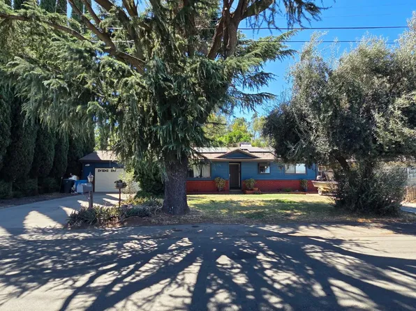 2077 Grove Rd, Yuba City, CA 95993