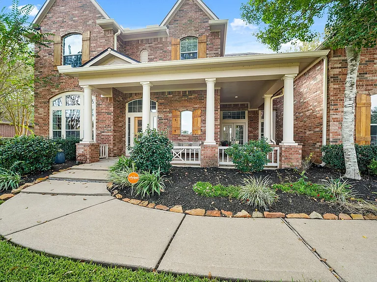 4703 Oxbow Cir W — Photo 4