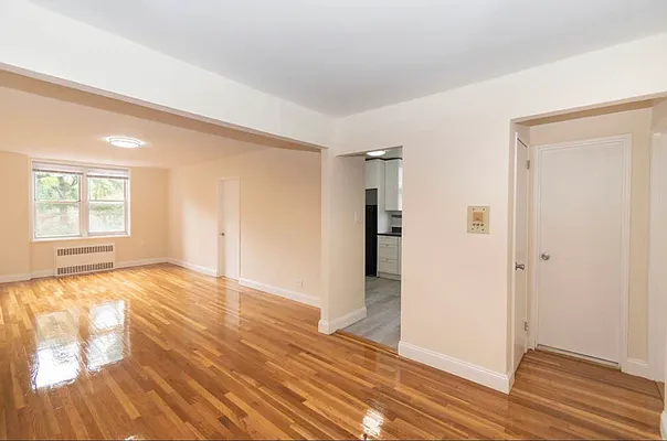 Rented by RealTegrity NY LLC | media 33