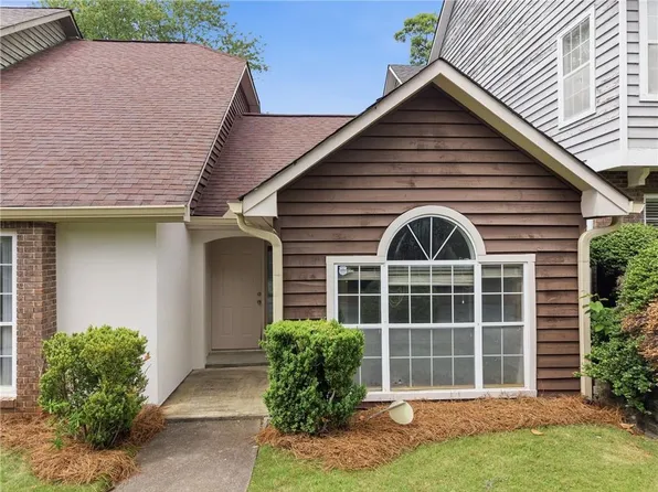 3747 Wetherburn Dr, Clarkston, GA 30021