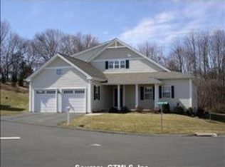 2 Crabapple Row, Portland, CT 06480