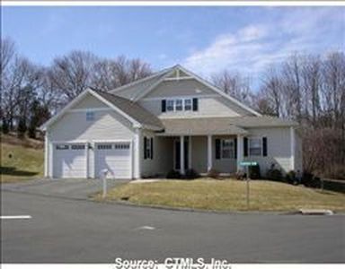 2 Crabapple Row, Portland, CT, 06480