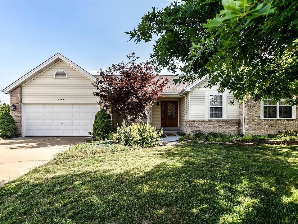 1st image of 805 Birch Run Ct