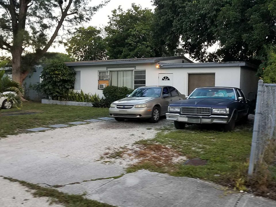2nd image of 1206 NW 11th Ct