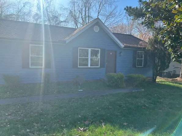 383 Donna Dr, Clarksville, TN 37042
