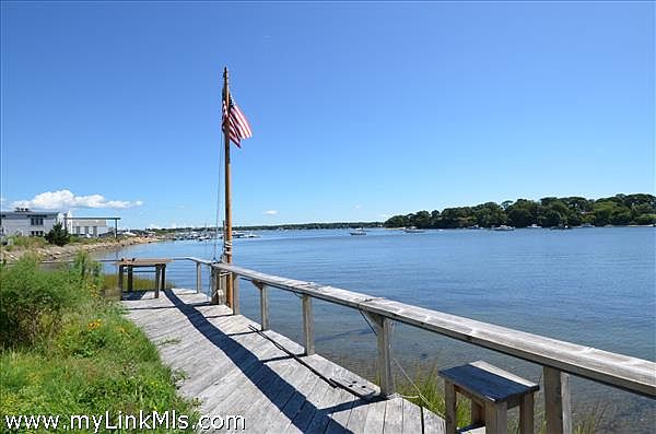 Lagoon Waterfront with 180 degree views