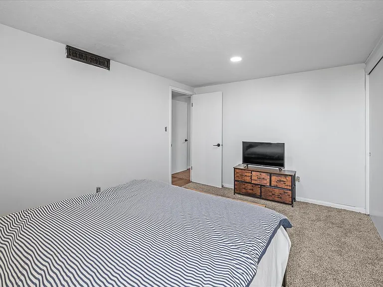 120 S 38th Ave #36 — Photo 19