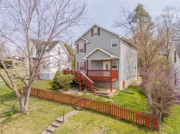 1302 4th St, Radford, VA 24141