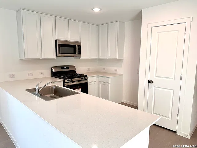 4 bed, 6.0 bath, 1500 sqft, $1,495 — Photo 4
